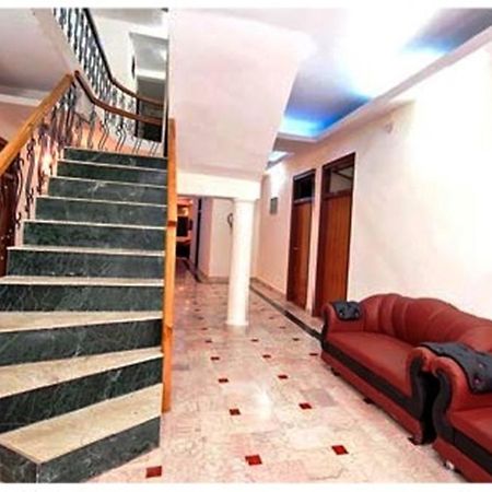 Ranikhet Grand Hotel Exterior photo